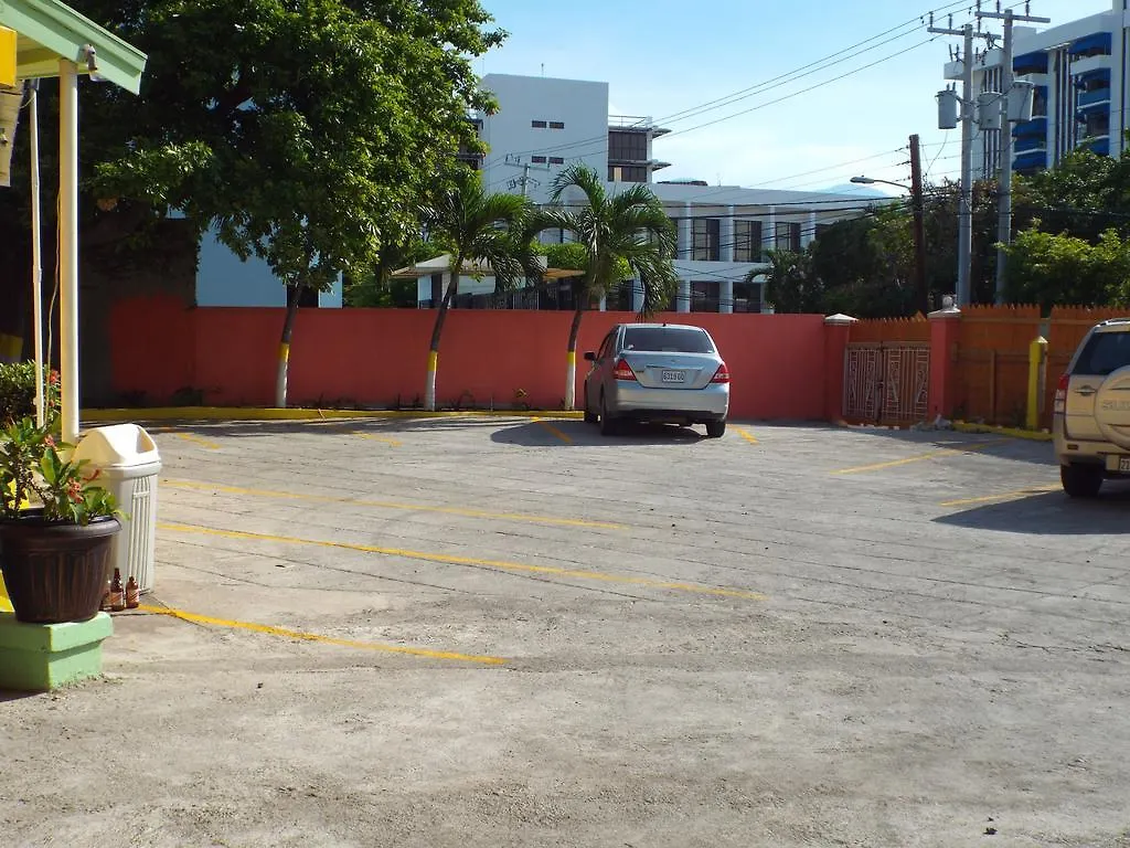 Tropical Court Inn New Kingston
