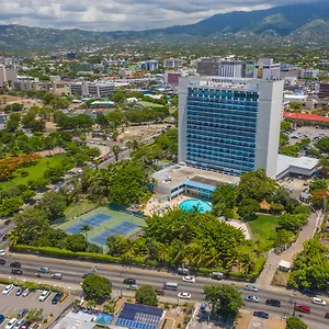 The Jamaica Pegasus ***** Kingston
