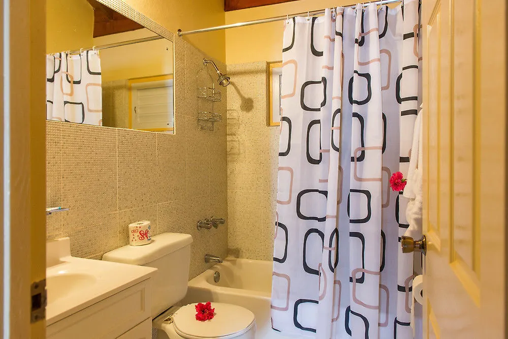 Tropical Court Inn New Kingston